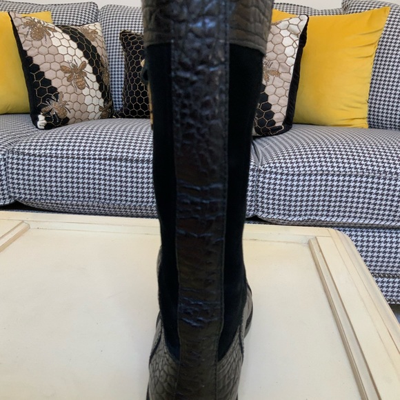 BEAUTIFUL TORY BURCH BLACK COREY MID CALF FLAT LEATHER SUEDE BOOTS SIZE 6.5 - Picture 4 of 16